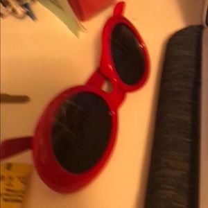 Meet your Posher, Avery